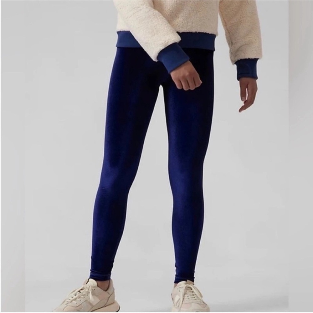 Athleta Girl NWT‎ High Rise Chit Chat Velvet Tight Navy Blue Size L (12)